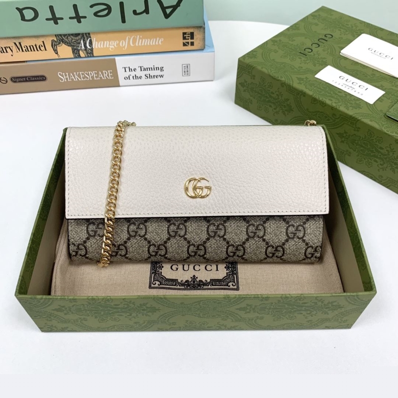 G*u*i wallets & purse